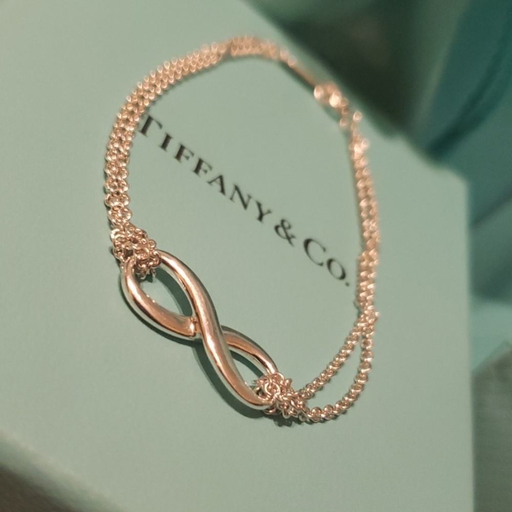 Tiffany&Co infinity bracelet Small